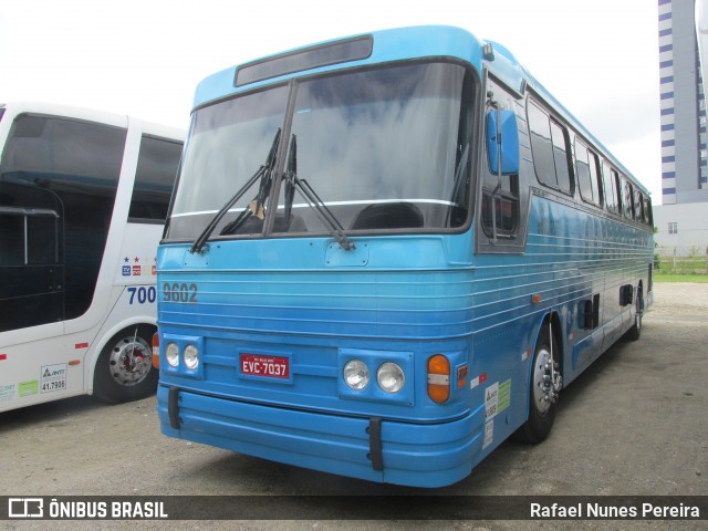 Ônibus Particulares 9602 na cidade de Aparecida, São Paulo, Brasil, por Rafael Nunes Pereira. Número da foto: #12647630.