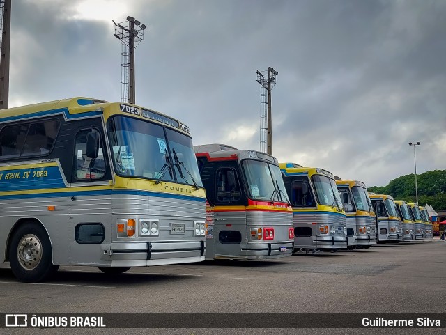 Ônibus Particulares 7023 na cidade de Barueri, São Paulo, Brasil, por Guilherme Silva. Número da foto: #12645559.