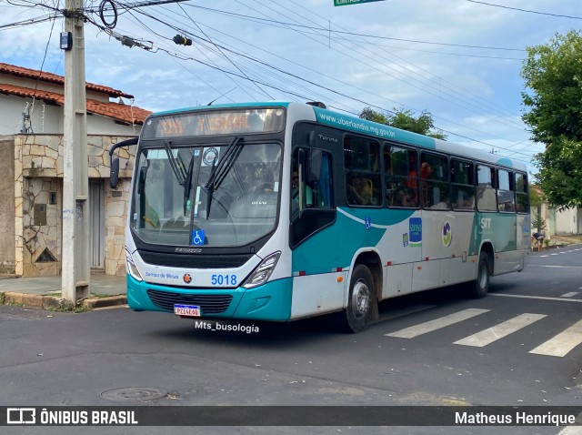 Viação Sorriso de Minas 5018 na cidade de Uberlândia, Minas Gerais, Brasil, por Matheus Henrique. Número da foto: #12645673.