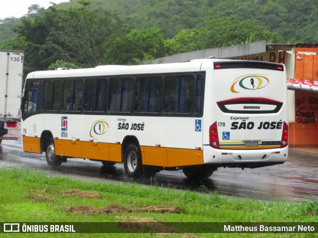 Expresso São José 178 na cidade de Três Rios, Rio de Janeiro, Brasil, por Mattheus Bassamar Neto. Número da foto: #12647576.