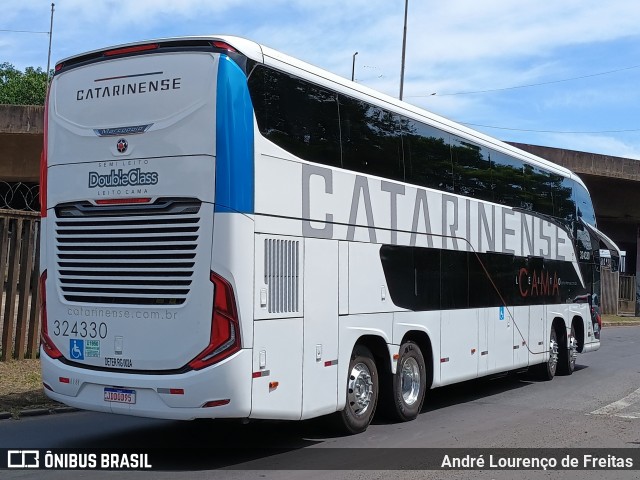 Auto Viação Catarinense 324330 na cidade de Porto Alegre, Rio Grande do Sul, Brasil, por André Lourenço de Freitas. Número da foto: #12646909.