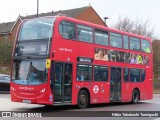 London United ADE40425 na cidade de Ealing, Greater London, Inglaterra, por Fábio Takahashi Tanniguchi. Número da foto: #12647598.