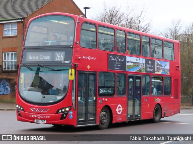 London United VH45106 na cidade de Ealing, Greater London, Inglaterra, por Fábio Takahashi Tanniguchi. Número da foto: #12650664.