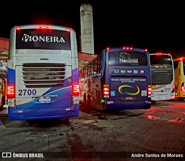 Agência de Viagens Pioneira 2700 na cidade de Queluz, São Paulo, Brasil, por Andre Santos de Moraes. Número da foto: #12648841.