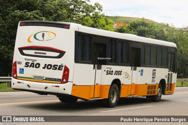Expresso São José 180 na cidade de Barra do Piraí, Rio de Janeiro, Brasil, por Paulo Henrique Pereira Borges. Número da foto: #12651262.