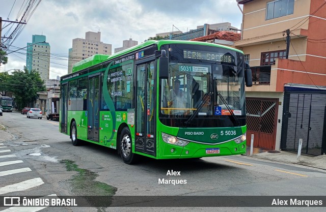Move 5 5036 na cidade de São Paulo, São Paulo, Brasil, por Alex Marques. Número da foto: #12650891.