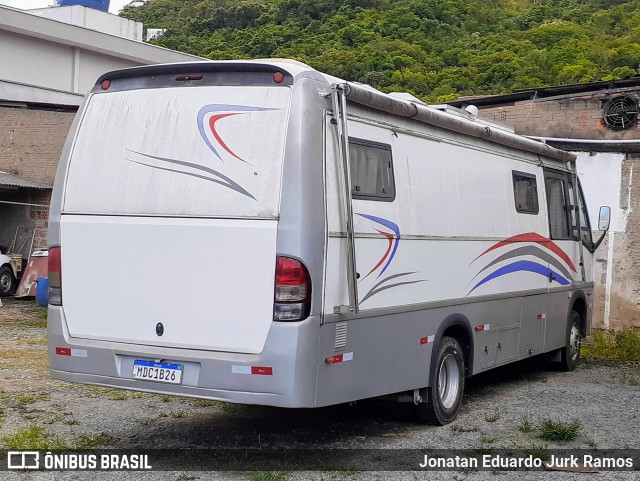 Motorhomes MDC1B26 na cidade de Balneário Camboriú, Santa Catarina, Brasil, por Jonatan Eduardo Jurk Ramos. Número da foto: #12653624.