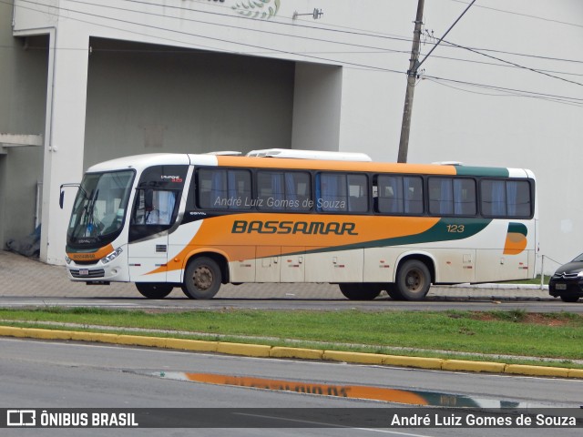 Viação Bassamar 123 na cidade de Juiz de Fora, Minas Gerais, Brasil, por André Luiz Gomes de Souza. Número da foto: #12653684.