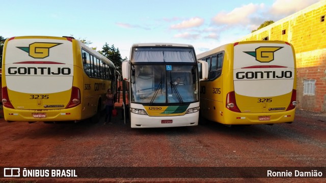 Empresa Gontijo de Transportes 12590 na cidade de Leme do Prado, Minas Gerais, Brasil, por Ronnie Damião. Número da foto: #12651936.