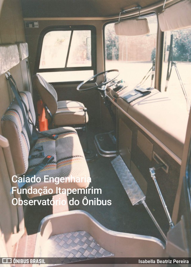 Viação Itapemirim C 501 na cidade de Cachoeiro de Itapemirim, Espírito Santo, Brasil, por Isabella Beatriz Pereira. Número da foto: #12652574.