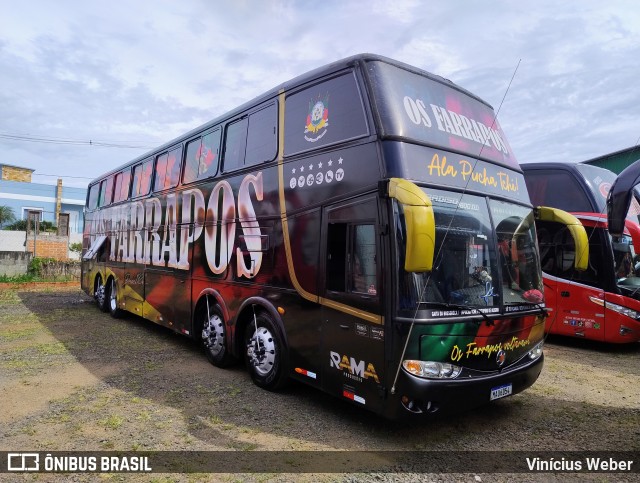 Grupo Os Farrapos 6D54 na cidade de Erechim, Rio Grande do Sul, Brasil, por Vinícius Weber. Número da foto: #12653282.
