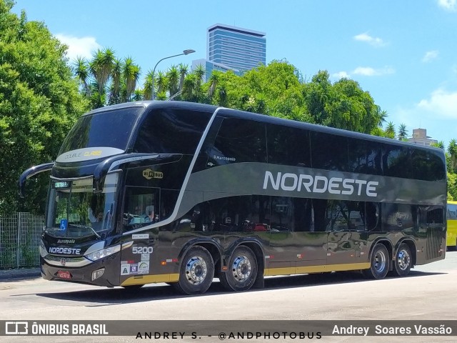 Expresso Nordeste 5200 na cidade de Curitiba, Paraná, Brasil, por Andrey  Soares Vassão. Número da foto: #12651669.