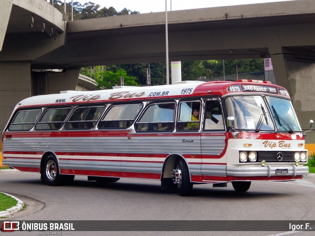 Vip Bus Comércio de Ônibus 1975 na cidade de Barueri, São Paulo, Brasil, por Igor F.. Número da foto: #12655958.