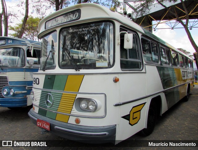 Empresa Gontijo de Transportes 2990 na cidade de Divinópolis, Minas Gerais, Brasil, por Maurício Nascimento. Número da foto: #12656177.