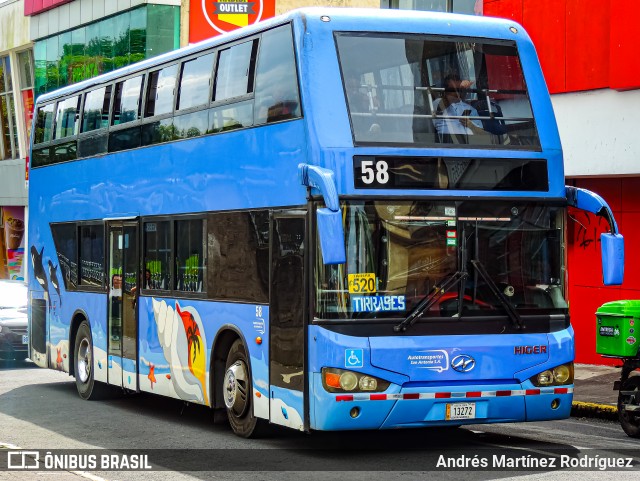 Autotransportes San Antonio 58 na cidade de Catedral, San José, San José, Costa Rica, por Andrés Martínez Rodríguez. Número da foto: #12608037.
