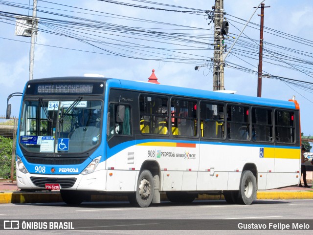 Empresa Pedrosa 908 na cidade de Recife, Pernambuco, Brasil, por Gustavo Felipe Melo. Número da foto: #12607110.