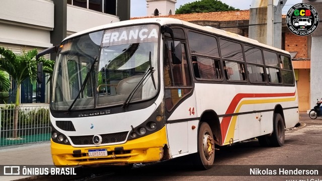 Ônibus Particulares 14 na cidade de Abaetetuba, Pará, Brasil, por Nikolas Henderson. Número da foto: #12608452.