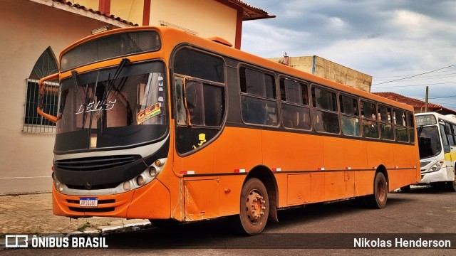 Ônibus Particulares ARI0J68 na cidade de Abaetetuba, Pará, Brasil, por Nikolas Henderson. Número da foto: #12608471.