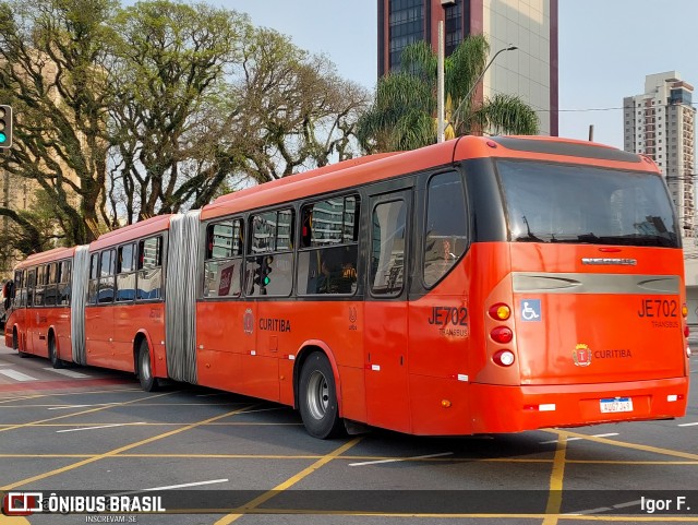 Araucária Transportes Coletivos LE704 na cidade de Curitiba, Paraná, Brasil, por Igor F.. Número da foto: #12658374.