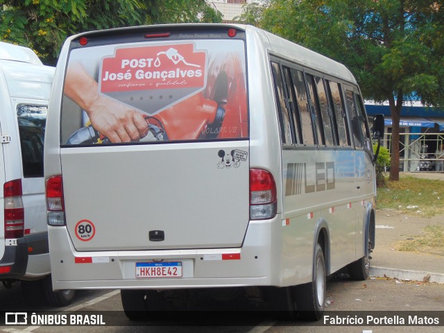 Ônibus Particulares HKH-8E42 na cidade de Vitória da Conquista, Bahia, Brasil, por Fabrício Portella Matos. Número da foto: #12657737.
