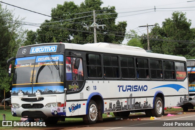 Autobuses sin identificación - Paraguai 13 na cidade de Caacupé, Cordillera, Paraguai, por José Paredes. Número da foto: #12657255.