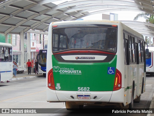 Viação Rosa Vitória da Conquista 5682 na cidade de Vitória da Conquista, Bahia, Brasil, por Fabrício Portella Matos. Número da foto: #12657902.