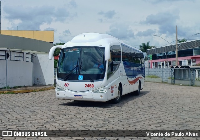Viação São Cristóvão 2460 na cidade de Divinópolis, Minas Gerais, Brasil, por Vicente de Paulo Alves. Número da foto: #12656379.