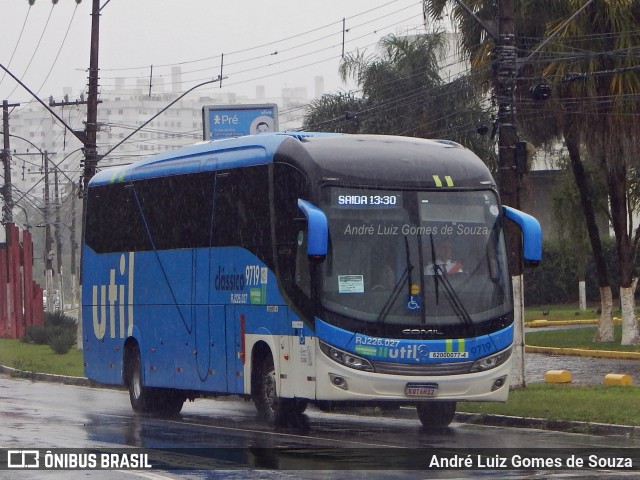 UTIL - União Transporte Interestadual de Luxo 9719 na cidade de Juiz de Fora, Minas Gerais, Brasil, por André Luiz Gomes de Souza. Número da foto: #12659055.