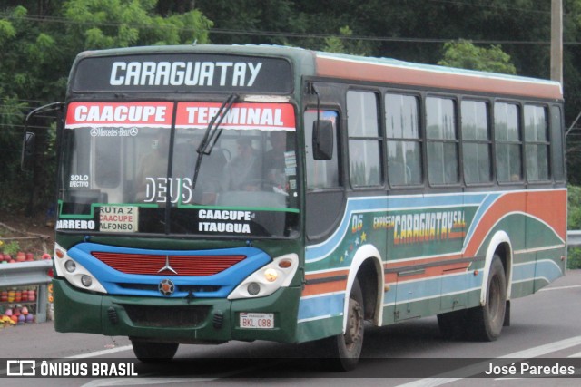 Empresa Caraguatay - Línea 118 06 na cidade de Caacupé, Cordillera, Paraguai, por José Paredes. Número da foto: #12657539.
