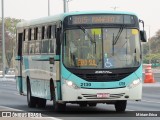 UTB - União Transporte Brasília 2130 na cidade de Brasília, Distrito Federal, Brasil, por Miriam Erica. Número da foto: #:id.