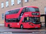 Stagecoach 12526 na cidade de London, Greater London, Inglaterra, por Fábio Takahashi Tanniguchi. Número da foto: #12658607.