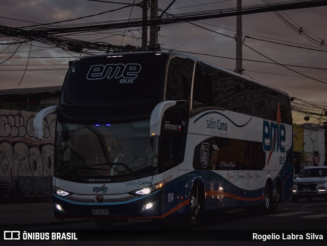 Pullman Eme Bus 104 na cidade de Estación Central, Santiago, Metropolitana de Santiago, Chile, por Rogelio Labra Silva. Número da foto: #12661169.