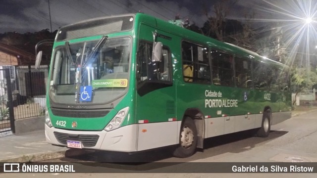 VAP - Viação Alto Petrópolis 4432 na cidade de Porto Alegre, Rio Grande do Sul, Brasil, por Gabriel da Silva Ristow. Número da foto: #12659434.