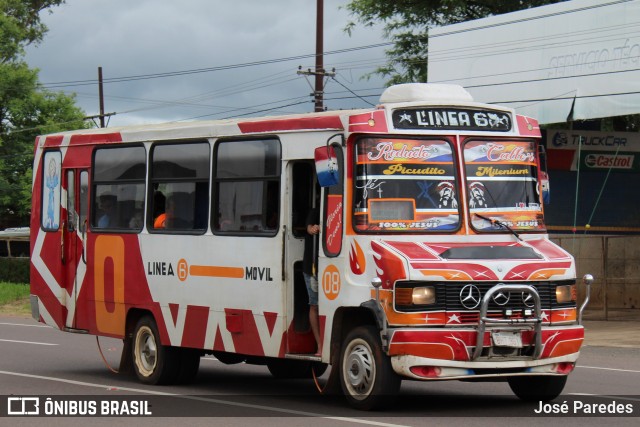 Victoria Tour - Línea 6 08 na cidade de Ypacaraí, Central, Paraguai, por José Paredes. Número da foto: #12660794.