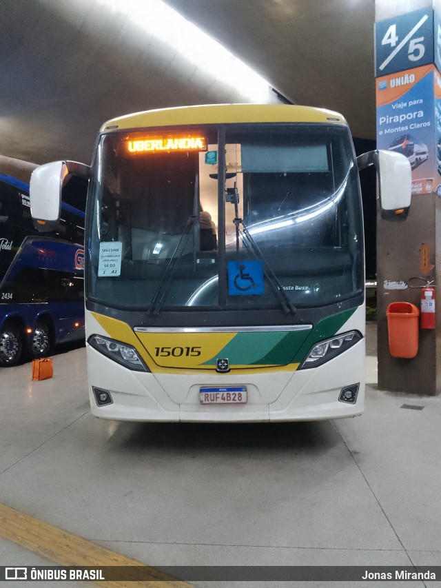 Empresa Gontijo de Transportes 15015 na cidade de Uberlândia, Minas Gerais, Brasil, por Jonas Miranda. Número da foto: #12663266.