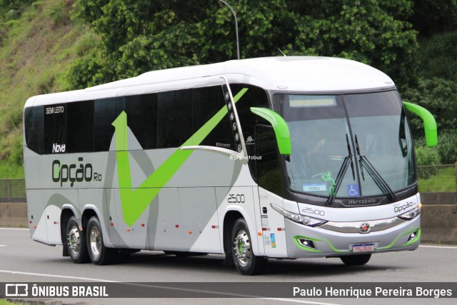 Nova Opção Turismo 2500 na cidade de Piraí, Rio de Janeiro, Brasil, por Paulo Henrique Pereira Borges. Número da foto: #12667619.
