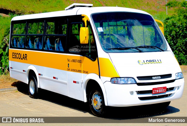Escolares GTM8893 na cidade de Juiz de Fora, Minas Gerais, Brasil, por Marlon Generoso. Número da foto: #12667362.