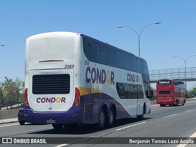 Condorbus 2569 na cidade de Cerrillos, Santiago, Metropolitana de Santiago, Chile, por Benjamín Tomás Lazo Acuña. Número da foto: #12668040.