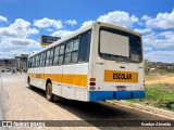 Ônibus Particulares KUN5713 na cidade de Nossa Senhora da Glória, Sergipe, Brasil, por Everton Almeida. Número da foto: #:id.