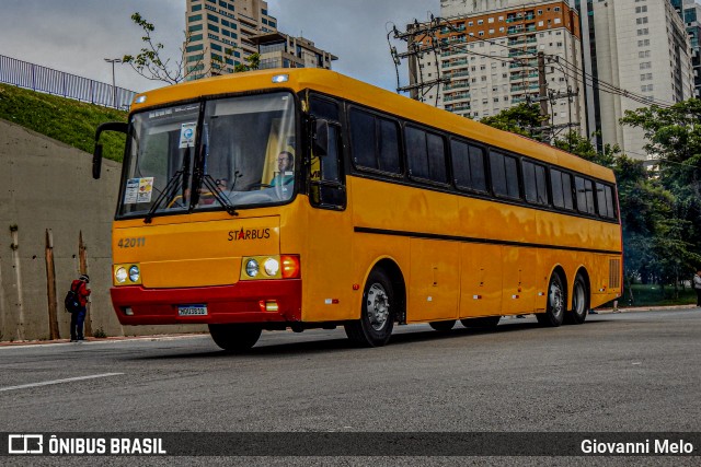 Ônibus Particulares 42011 na cidade de Barueri, São Paulo, Brasil, por Giovanni Melo. Número da foto: #12670332.