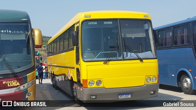 Ônibus Particulares 4387 na cidade de Duque de Caxias, Rio de Janeiro, Brasil, por Gabriel Sousa. Número da foto: #12671582.