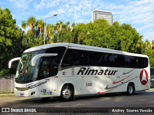 Rimatur Transportes 5300 na cidade de Curitiba, Paraná, Brasil, por Andrey  Soares Vassão. Número da foto: #12669114.