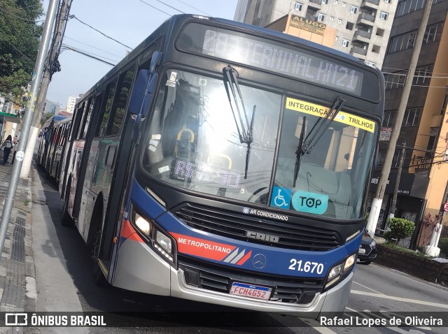 Viação Osasco 21.670 na cidade de Osasco, São Paulo, Brasil, por Rafael Lopes de Oliveira. Número da foto: #12669120.