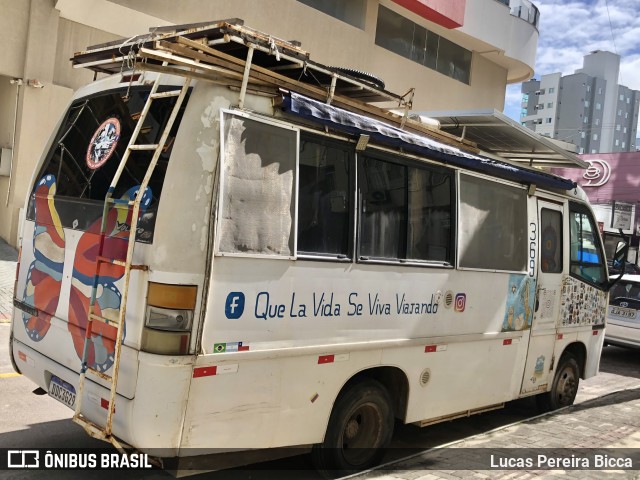 Motorhomes 369 na cidade de Itapema, Santa Catarina, Brasil, por Lucas Pereira Bicca. Número da foto: #12670261.
