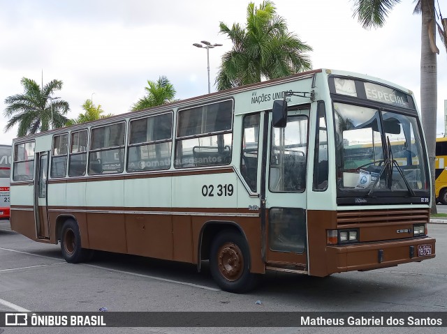 Associação de Preservação de Ônibus Clássicos 02 319 na cidade de Barueri, São Paulo, Brasil, por Matheus Gabriel dos Santos. Número da foto: #12668135.