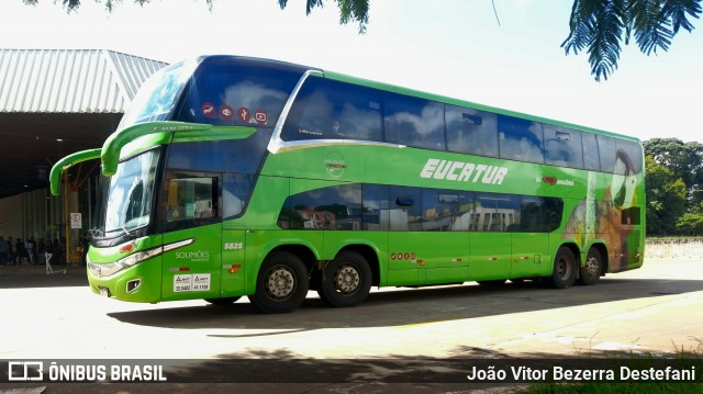 Eucatur - Empresa União Cascavel de Transportes e Turismo 5825 na cidade de Maringá, Paraná, Brasil, por João Vitor Bezerra Destefani. Número da foto: #12669778.