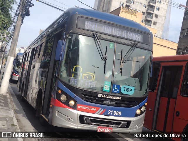 Viação Osasco 21.988 na cidade de Osasco, São Paulo, Brasil, por Rafael Lopes de Oliveira. Número da foto: #12669140.