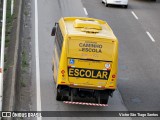 Escolares  na cidade de Salvador, Bahia, Brasil, por Victor São Tiago Santos. Número da foto: #:id.