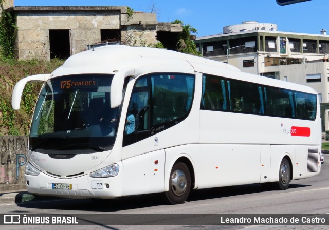 ValpiBus 302 na cidade de Paredes, Porto, Portugal, por Leandro Machado de Castro. Número da foto: #12672917.