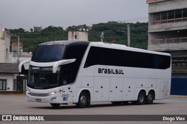 Brasil Sul Linhas Rodoviárias 2940 na cidade de Itapema, Santa Catarina, Brasil, por Diogo Viec. Número da foto: #12673737.